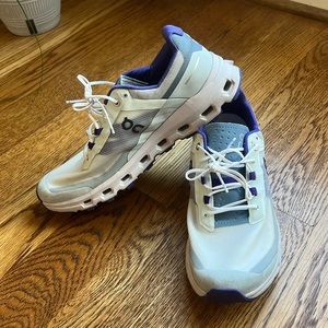 On Running shoes - cloud vista running shoes